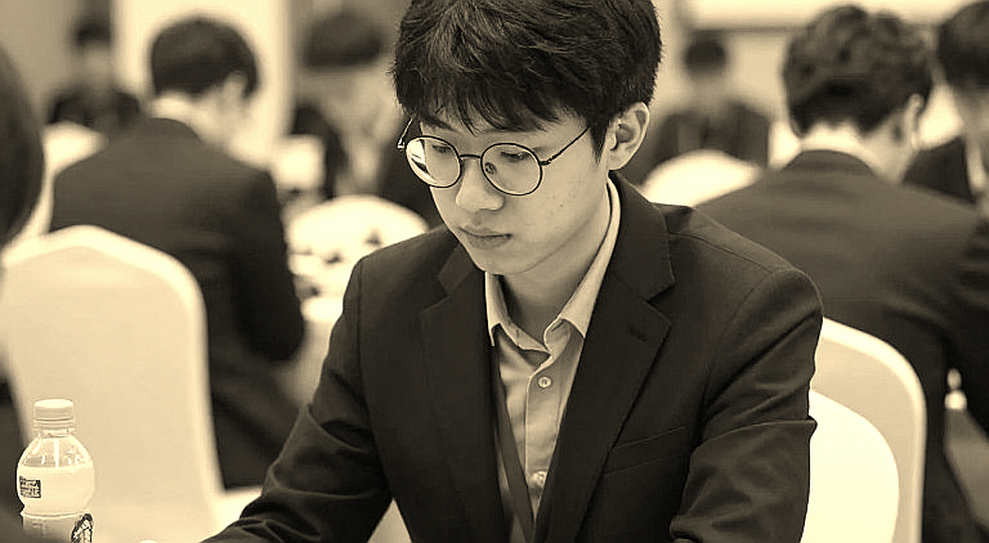 ChessBase Magazine 225: 27 ván cờ ngắn và một nền công nghiệp đang bán sự kiên nhẫn
