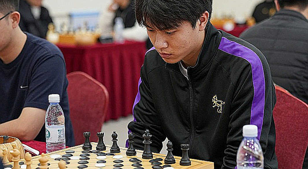 GCL 2026: Nepomniachtchi khiến Carlsen toát mồ hôi trước khi vượt qua Sindarov bằng đồng hồ GCL 2026: Nepomniachtchi khiến Carlsen toát mồ hôi trước khi vượt qua Sindarov bằng đồng hồ